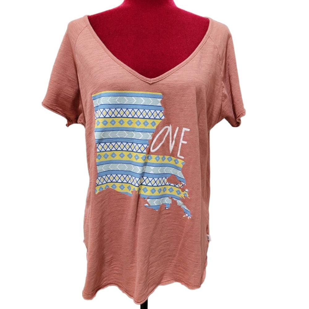 Louisiana "LOVE" short sleeve top size XL